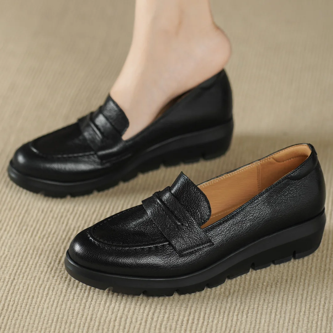 Women's sheepskin round toe slip-on thick sole platform flats loafers high quality soft comfort casual female daily moccasins 40