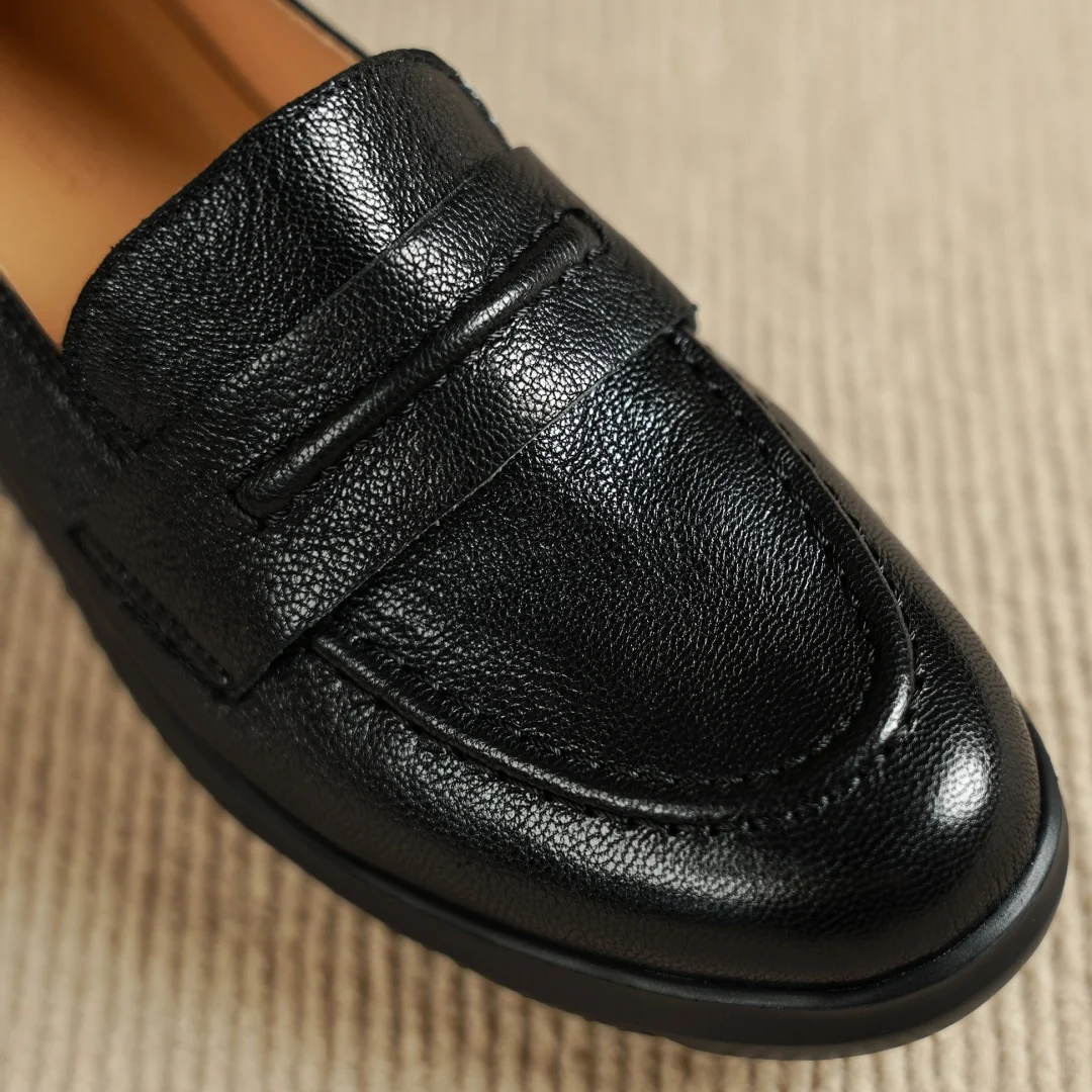 Women's sheepskin round toe slip-on thick sole platform flats loafers high quality soft comfort casual female daily moccasins 40