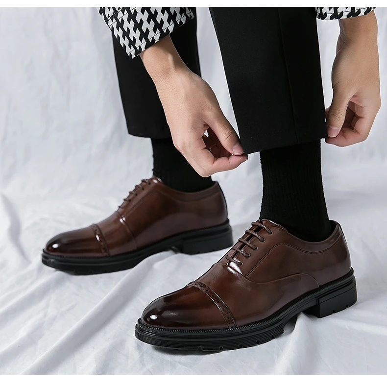 Classic Brogues Shoes Men Trend Wedding Social Leather Shoes For Men High Quality Men's Dress Shoes Casual Business Shoes Male