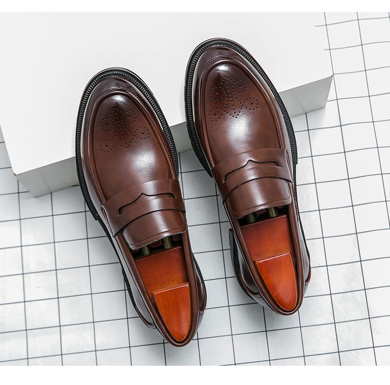 Classic Brogues Shoes Men Trend Wedding Social Leather Shoes For Men High Quality Men's Dress Shoes Casual Business Shoes Male
