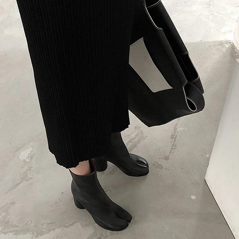 2025 New Women Pumps Fashion Split Toe Shoes Woman Luxury Brand Design Women Caucal Shoes Ins Style Elegant High Heels Female