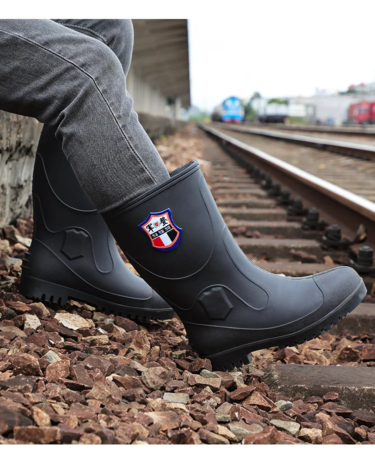 Extra Thick Steel Head Rain Boots Steel Sole Water Boots Construction Site Anti-puncture Rubber Shoes Anti-smashing