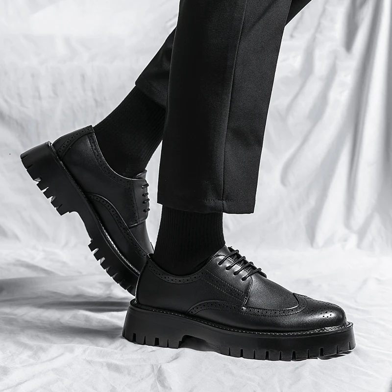 Luxury Brand Brogue Men's Shoes White Thick-soled Casual British Style Comfortable Oxford Shoes Lace-up High Quality Men's Shoes