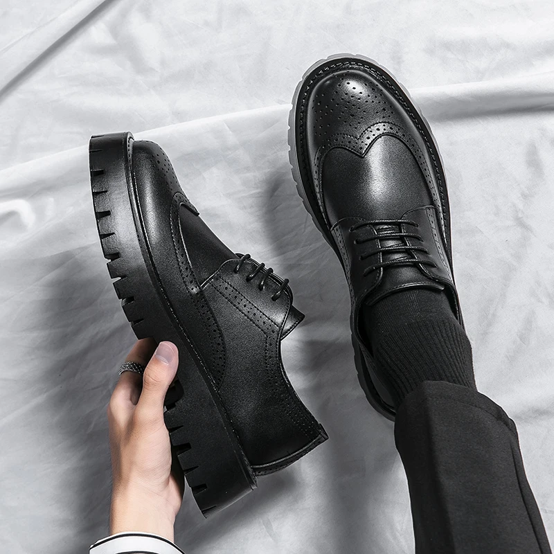 Luxury Brand Brogue Men's Shoes White Thick-soled Casual British Style Comfortable Oxford Shoes Lace-up High Quality Men's Shoes