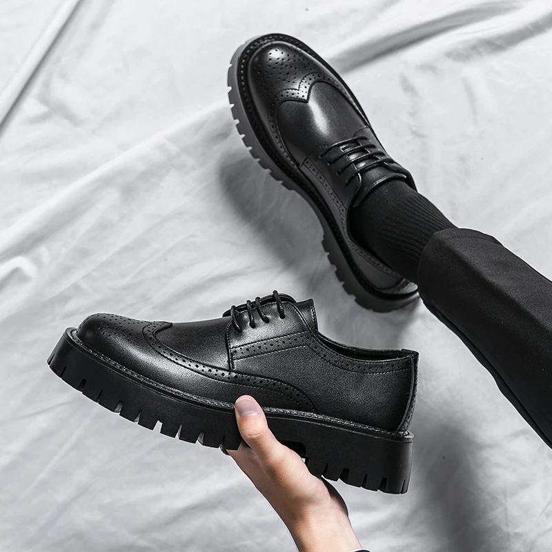 Luxury Brand Brogue Men's Shoes White Thick-soled Casual British Style Comfortable Oxford Shoes Lace-up High Quality Men's Shoes