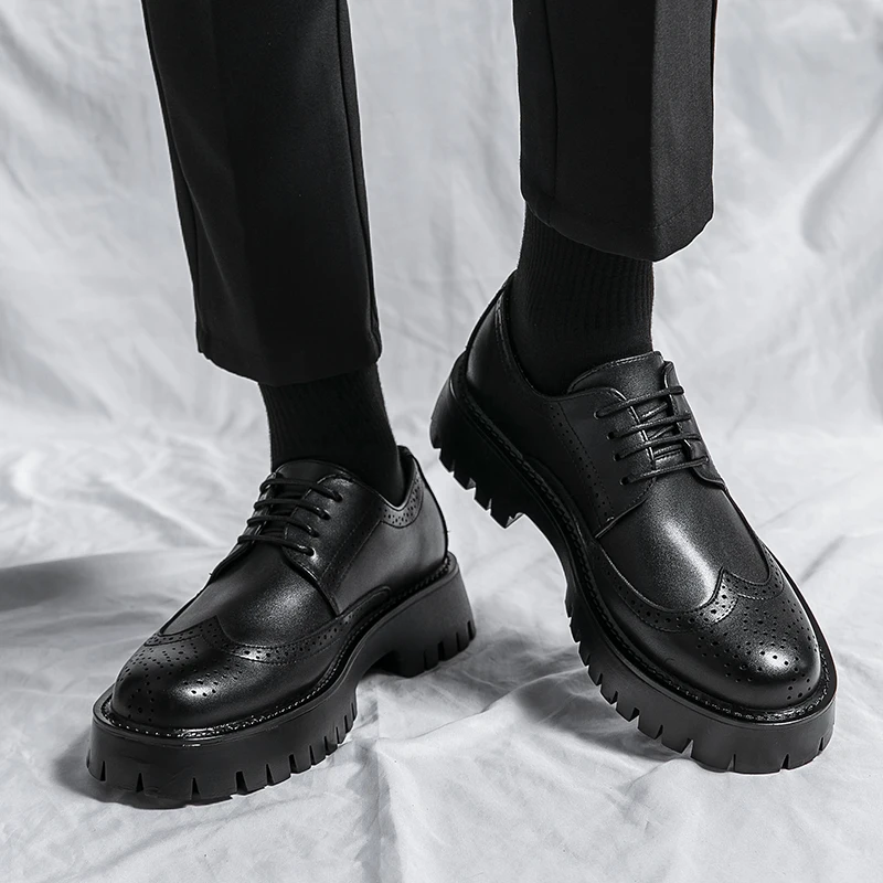 Luxury Brand Brogue Men's Shoes White Thick-soled Casual British Style Comfortable Oxford Shoes Lace-up High Quality Men's Shoes