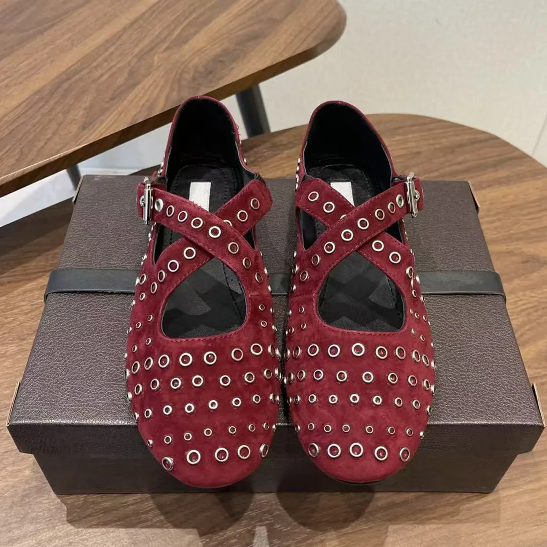 Designer Rivet Leather Mary Jane Shoes Women's Flat Bottom One Button Cross Ballet Shoes Retro Versatile Single Shoes