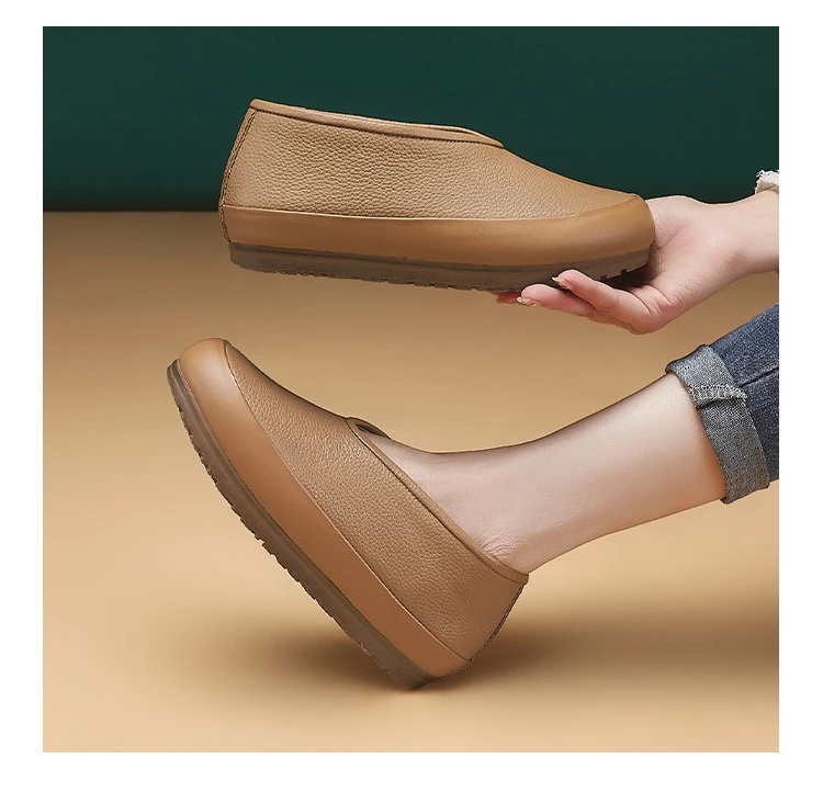 Women's 2026 New Model Genuine Leather Single Shoes, Retro and Warm, Bean-shaped Shoes, Flat Bottom, Mom's Shoes Luxury Shoes