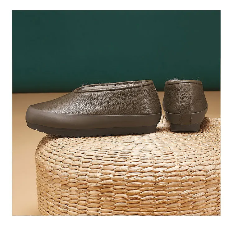 Women's 2026 New Model Genuine Leather Single Shoes, Retro and Warm, Bean-shaped Shoes, Flat Bottom, Mom's Shoes Luxury Shoes