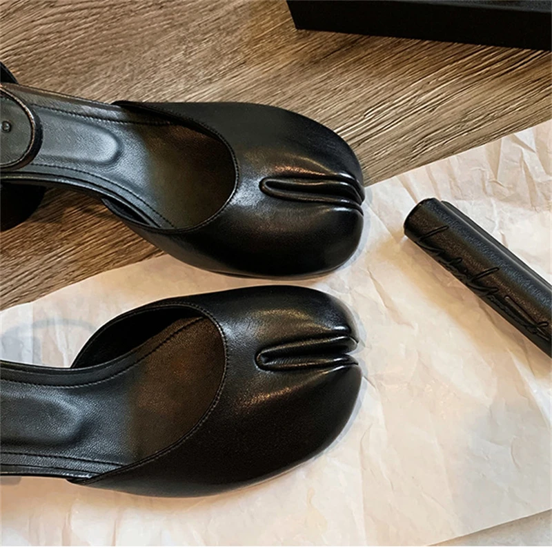 2026 Autumn Women Tabi Ninja Heels Ankle Strap Elegant Mary Janes Pumps Split Toe Square Heel Sandals Banquet Party Zapatos
