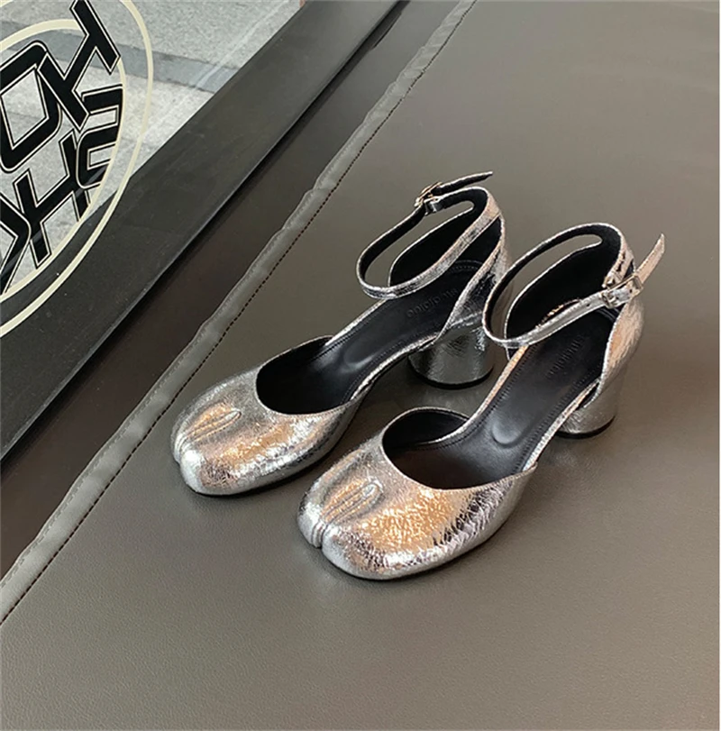2026 Autumn Women Tabi Ninja Heels Ankle Strap Elegant Mary Janes Pumps Split Toe Square Heel Sandals Banquet Party Zapatos