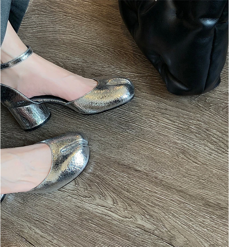 2026 Autumn Women Tabi Ninja Heels Ankle Strap Elegant Mary Janes Pumps Split Toe Square Heel Sandals Banquet Party Zapatos
