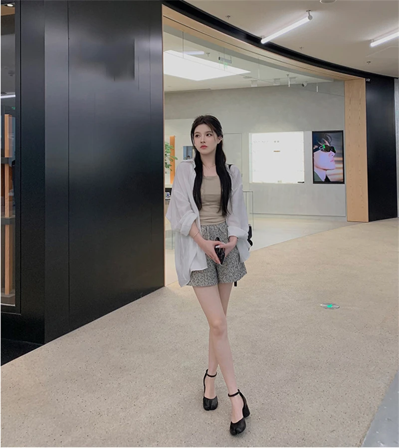 2026 Autumn Women Tabi Ninja Heels Ankle Strap Elegant Mary Janes Pumps Split Toe Square Heel Sandals Banquet Party Zapatos