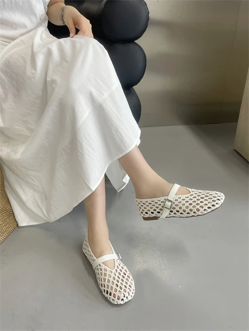 Eilyken Spring Fashion Hand Weaving Hollow Out Buckle Strap Flats Heels Women Sandals Designer Comfortable Ballet Banquet Shoes