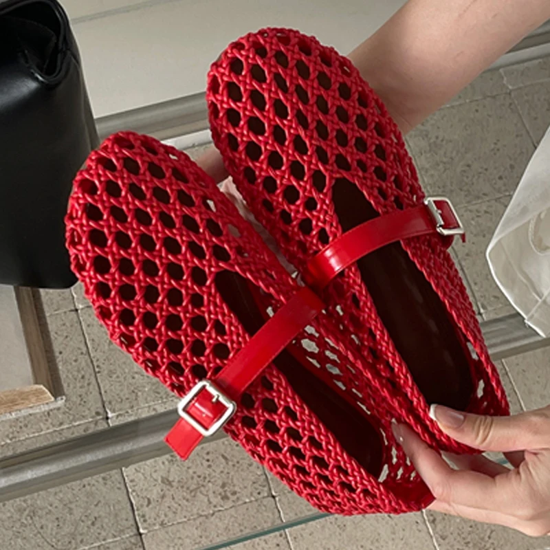 Eilyken Spring Fashion Hand Weaving Hollow Out Buckle Strap Flats Heels Women Sandals Designer Comfortable Ballet Banquet Shoes