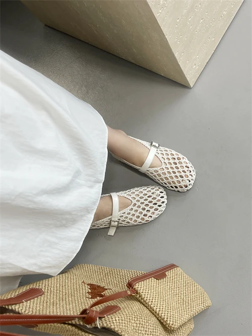 Eilyken Spring Fashion Hand Weaving Hollow Out Buckle Strap Flats Heels Women Sandals Designer Comfortable Ballet Banquet Shoes