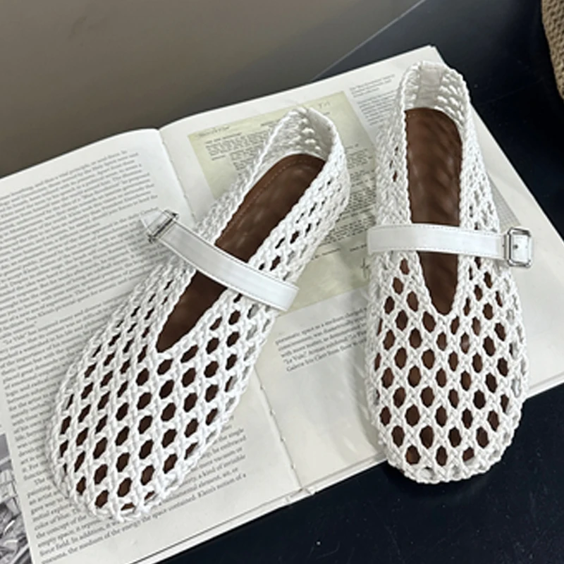 Eilyken Spring Fashion Hand Weaving Hollow Out Buckle Strap Flats Heels Women Sandals Designer Comfortable Ballet Banquet Shoes