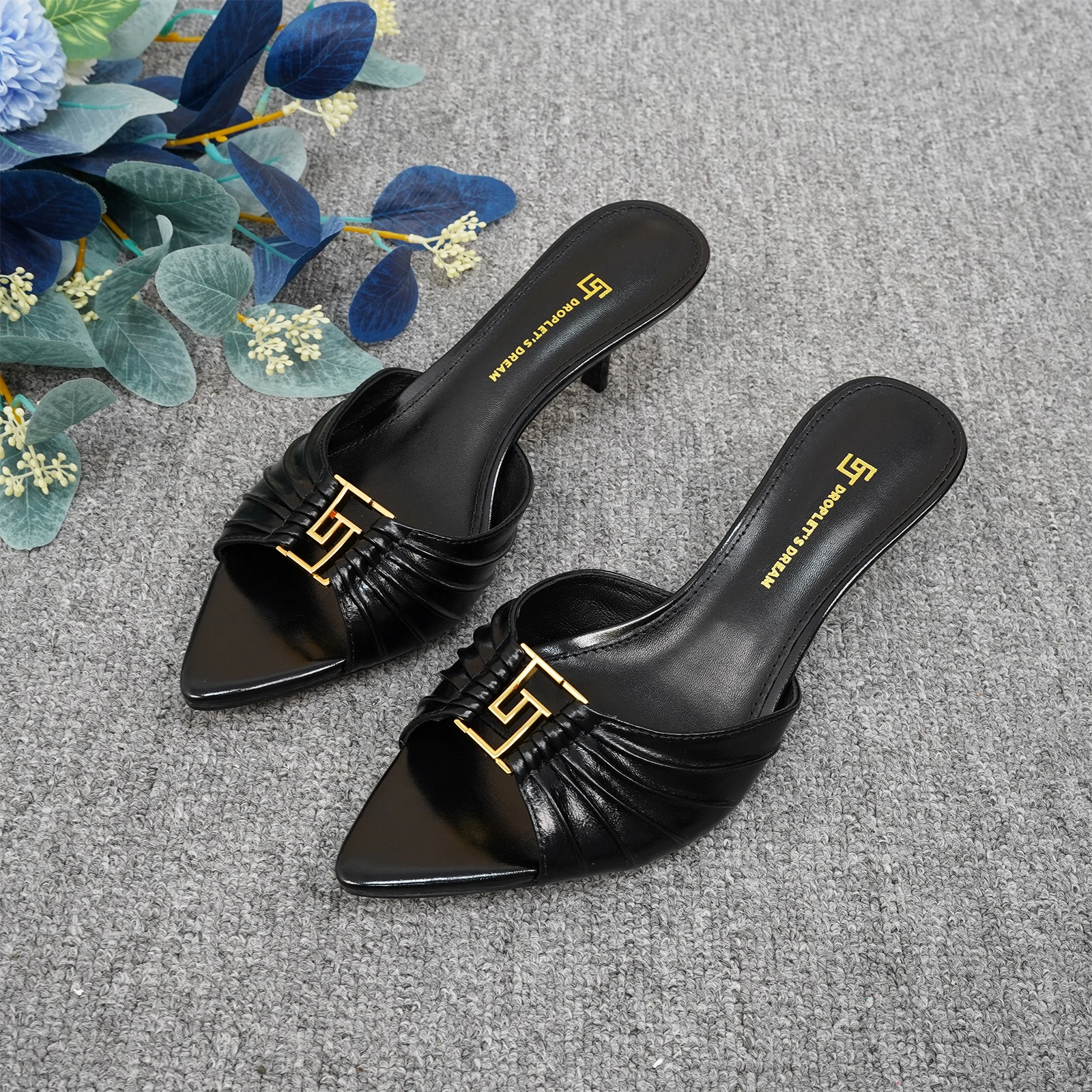 Ladies' High Heels and Slippers, Pointed Design, Metal Decoration, Slim Heel, Suitable for Women to Wear, Fashionable Style, Sum