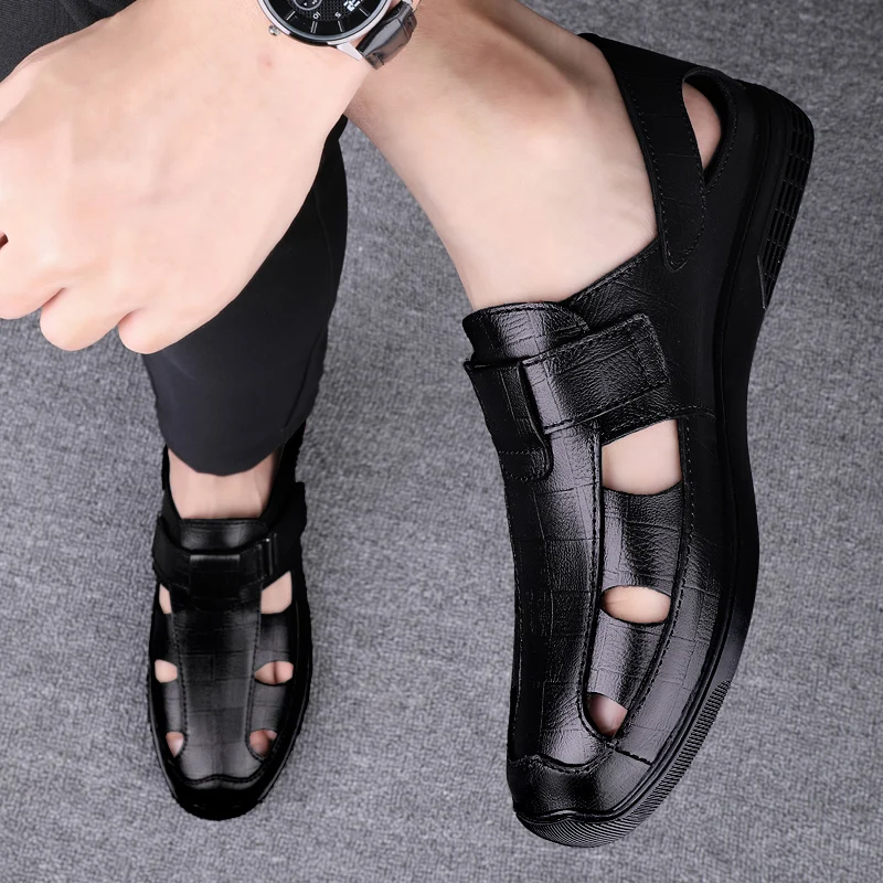 Men Genuine Leather Sandals Summer Male Shoes Beach Sandals Fashion Comfortable Outdoor Casual Sneakers Classic Business Sandals