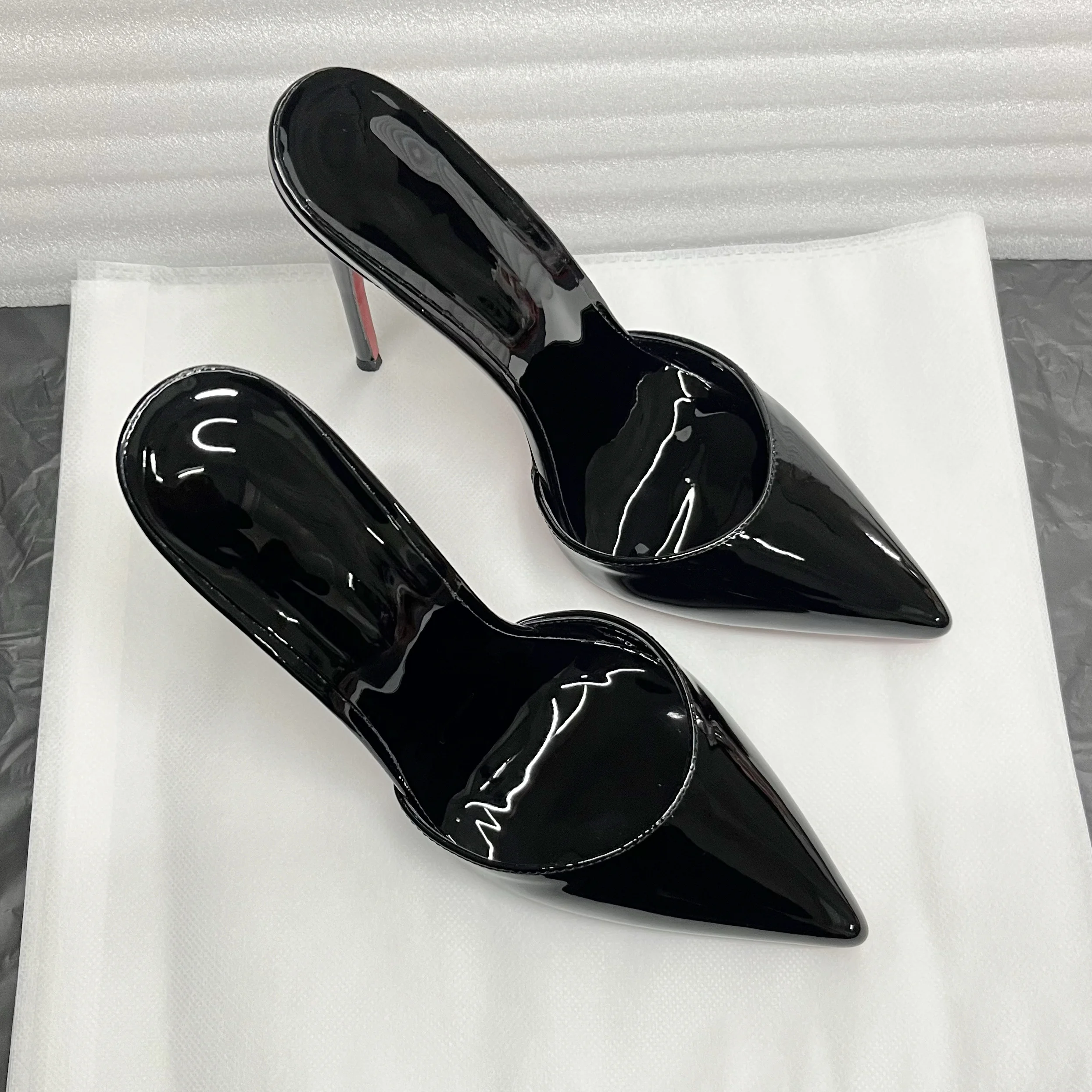 Summer Black Patent Leather High Heels with Pointed Toes Shallow Mouth Thin Heels Slippers Sexy Versatile Plus Size Lazy Shoes