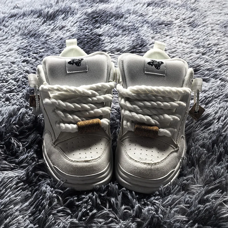 Simple White Sneakers for Couples, Large Size Shoes for Men, Suitable for All Seasons, Breathable and Versatile Casual Sneakers