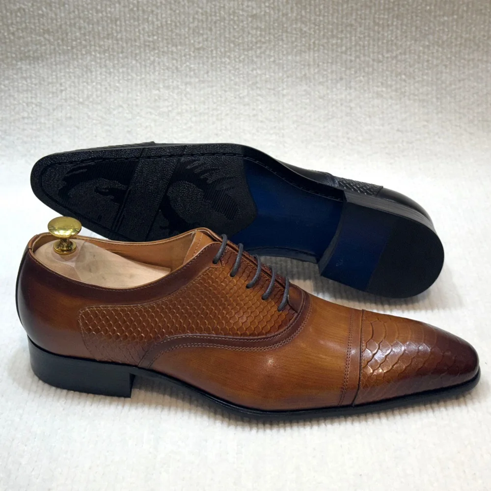 Men's Italian Style Luxury Genuine Leather Derby Shoes Pointed Toe Handmade Formal Oxford Lace-up Brogues