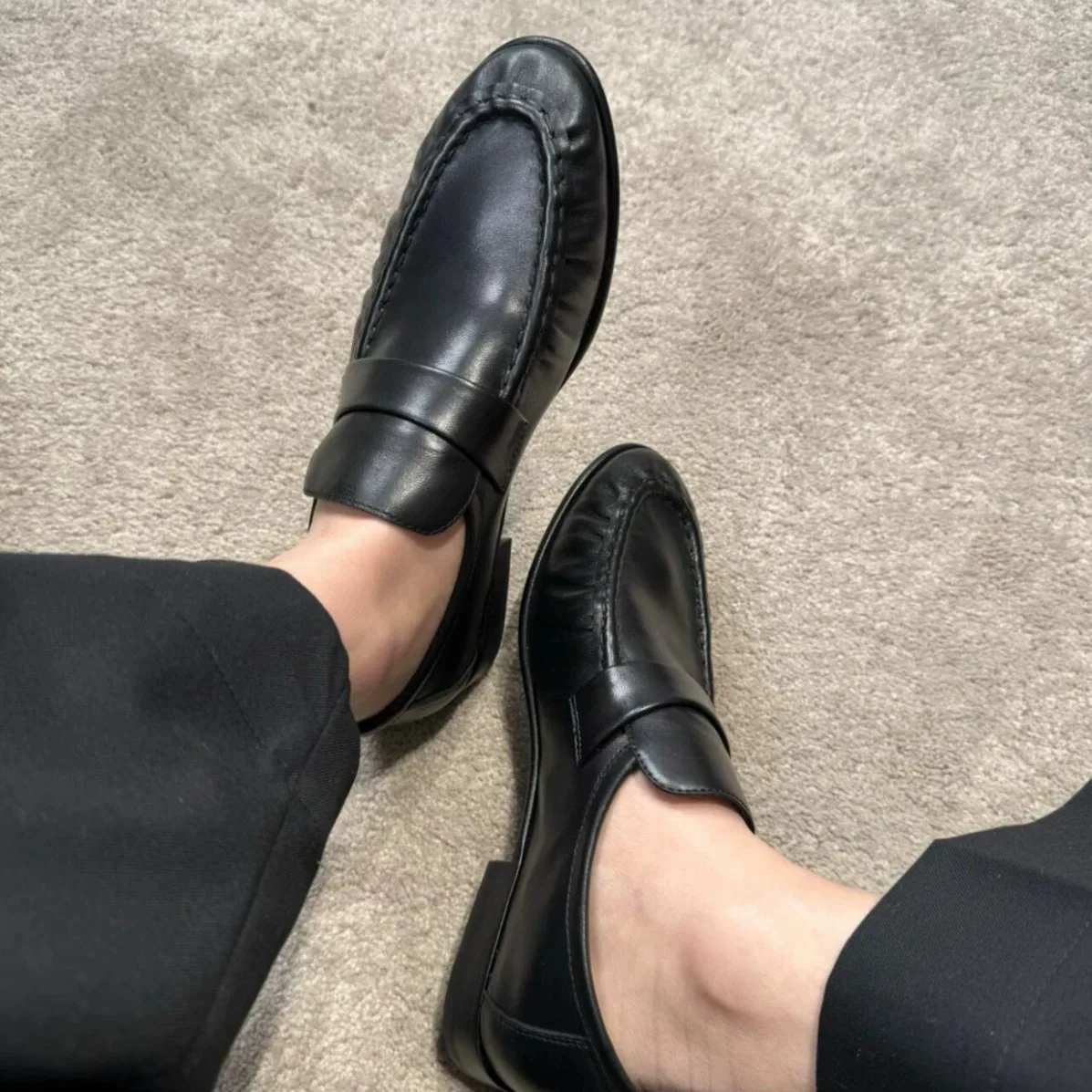 Women's Suede Loafers Slip-On Casual Flats Shoes Comfortable Low Heel Moccasins for Office Work Shoes Daily Wear Vintage Flats