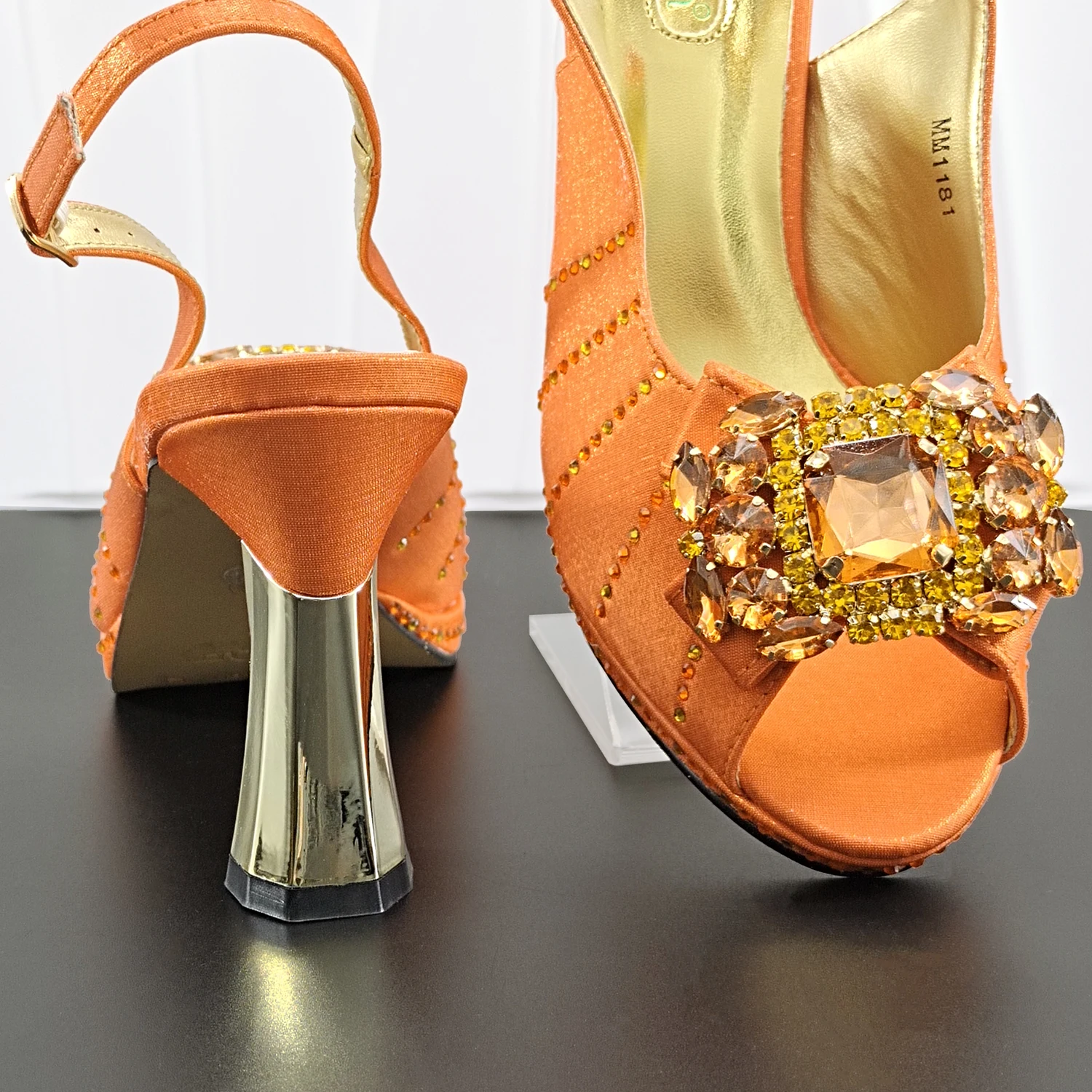 INS New Arrival Orange Color Party Wedding Pointed Toe Ladies Casual High Heels and Soft Bag Set Decorated With Rhinestone