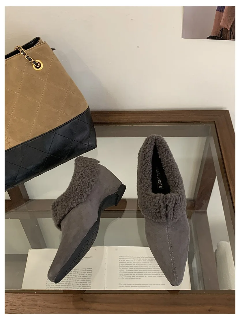 Elegant Women Pumps Thick Low Heel 2026 Winter Warm Fur Shoes New Fashion Ladies Shoes For Party Dress Pumps Pointed To Footwear