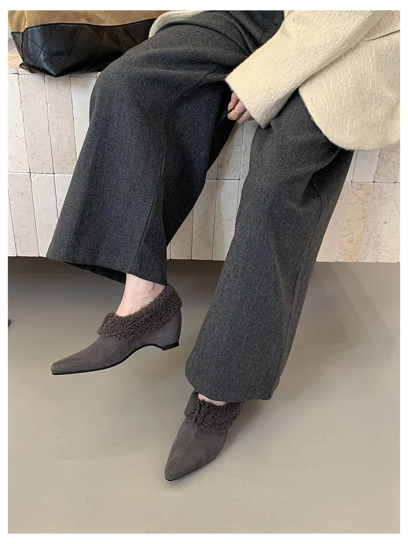 Elegant Women Pumps Thick Low Heel 2026 Winter Warm Fur Shoes New Fashion Ladies Shoes For Party Dress Pumps Pointed To Footwear