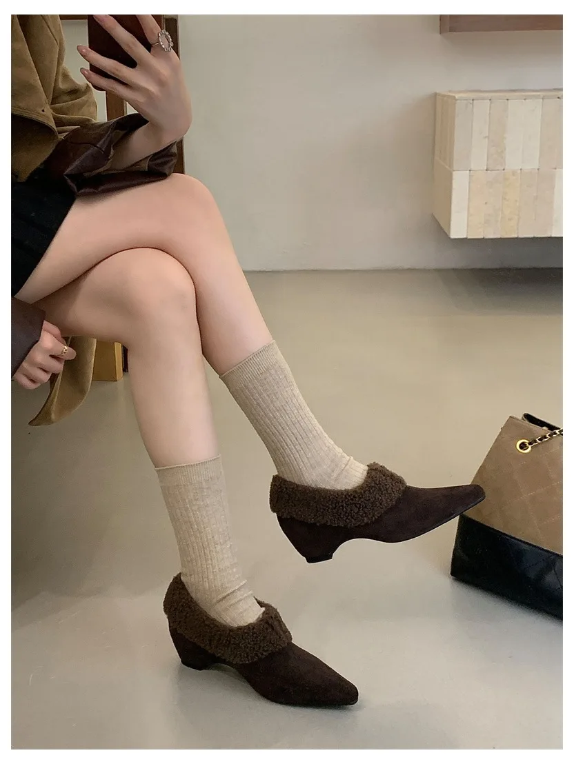 Elegant Women Pumps Thick Low Heel 2026 Winter Warm Fur Shoes New Fashion Ladies Shoes For Party Dress Pumps Pointed To Footwear