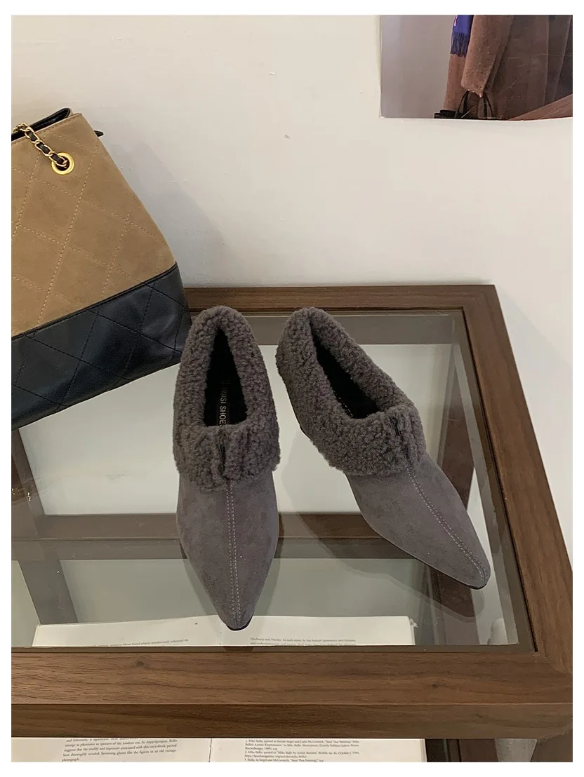 Elegant Women Pumps Thick Low Heel 2026 Winter Warm Fur Shoes New Fashion Ladies Shoes For Party Dress Pumps Pointed To Footwear