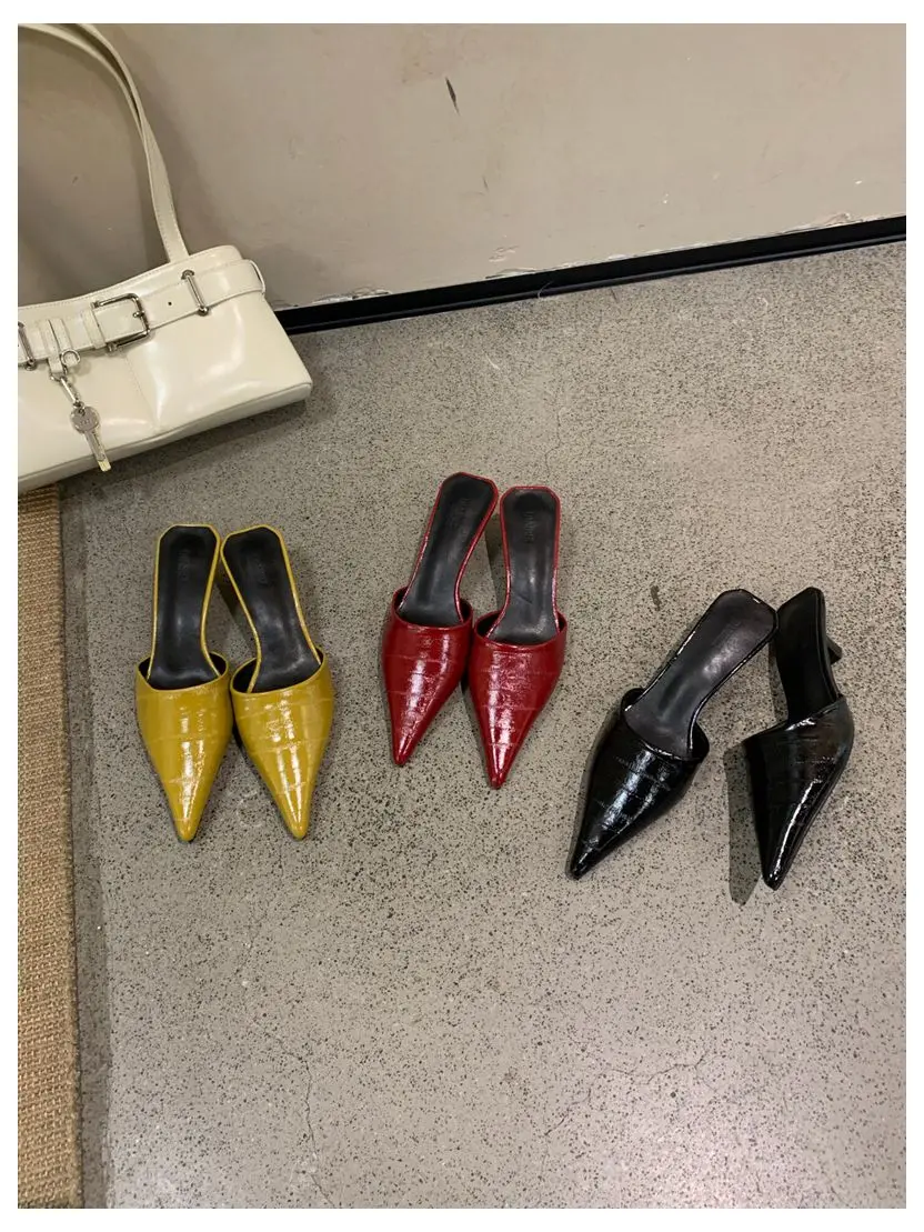 2026 Woman Slippers Pointed Toe Outside Dress Sandals Slides Mules Low Heel Shoes For Women Comfortable Luxury Korea Style Pumps