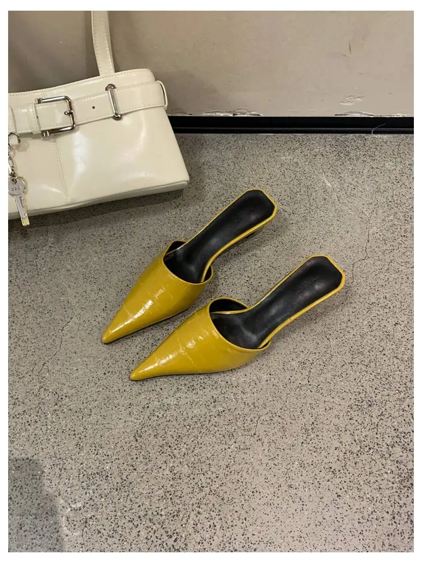 2026 Woman Slippers Pointed Toe Outside Dress Sandals Slides Mules Low Heel Shoes For Women Comfortable Luxury Korea Style Pumps