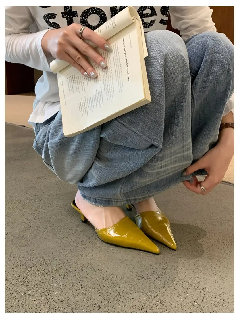 2026 Woman Slippers Pointed Toe Outside Dress Sandals Slides Mules Low Heel Shoes For Women Comfortable Luxury Korea Style Pumps