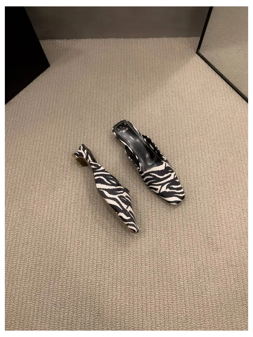 Fashion Zebra Zebra Pattern Mule Shoes Women Low Heels Square Toe Slides Outdoor Slippers New Spring Casual Flat Shoes Chaussure