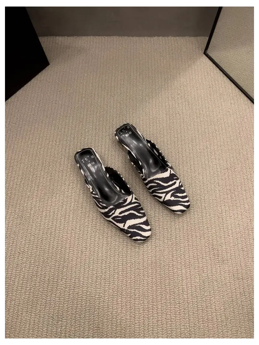 Fashion Zebra Zebra Pattern Mule Shoes Women Low Heels Square Toe Slides Outdoor Slippers New Spring Casual Flat Shoes Chaussure