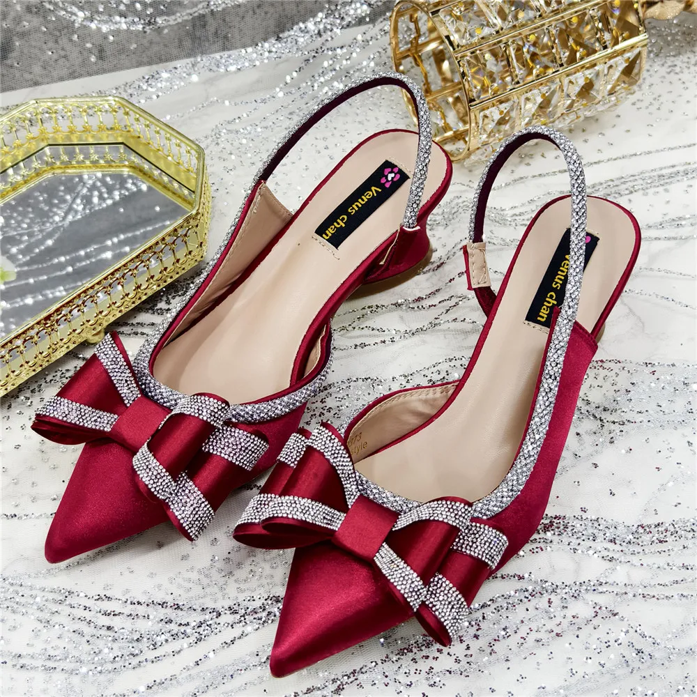 Med Heel Shoes for Women Hollowed Out Embroidery Rhinestone Italian Design Olive-green Color Pointed-Toe Shoes and Bags Set
