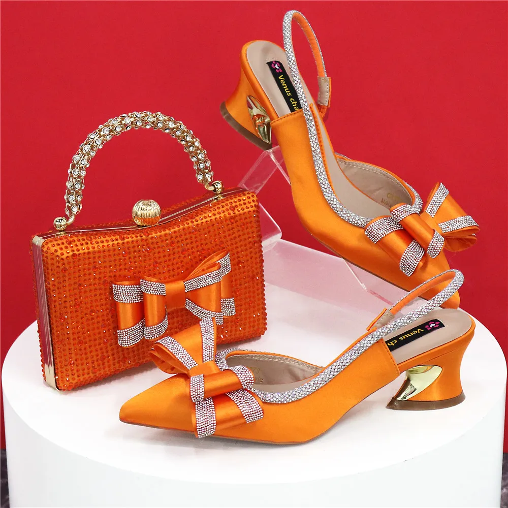 Med Heel Shoes for Women Hollowed Out Embroidery Rhinestone Italian Design Olive-green Color Pointed-Toe Shoes and Bags Set