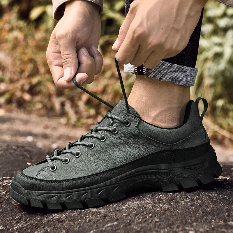 European  American Men New High-end Outdoor Hiking Shoes Non Slip Off-road Hiking Leisure Sports Tourism Thick Soled Shoes