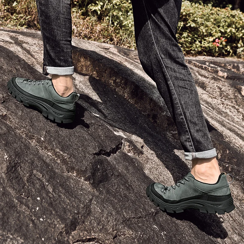 European  American Men New High-end Outdoor Hiking Shoes Non Slip Off-road Hiking Leisure Sports Tourism Thick Soled Shoes