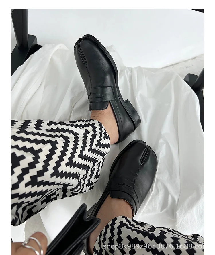 Tabi Loafers Men and Women Split Toe Thick Sole Casual Patent Leather Tabbi Black slip on Flats Chunky platform Mocassin shoes