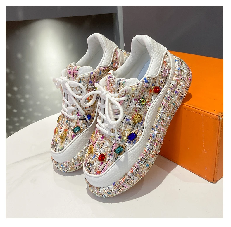Women's Bead Decoration Luxury Platform Sneakers Diamond Shining Crystal Sports Shoes Designer Shoes Trendy Casual Flat Shoes