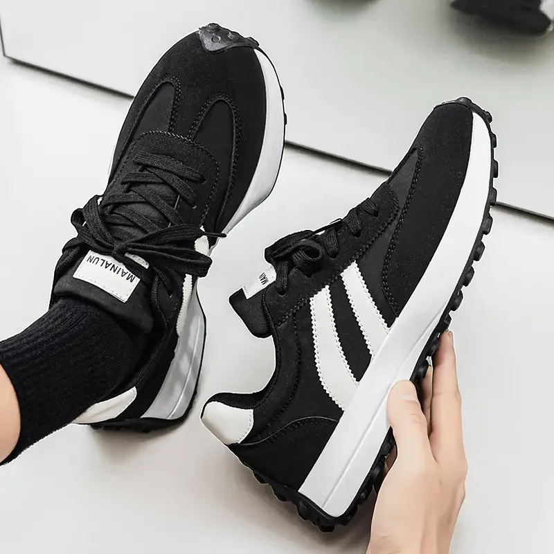 Summer Women Sneakers Spring New Luxury Flat Comfortable Slip on Soft Trend Sneakers Women Lightweight Outdoor Shoes for Women