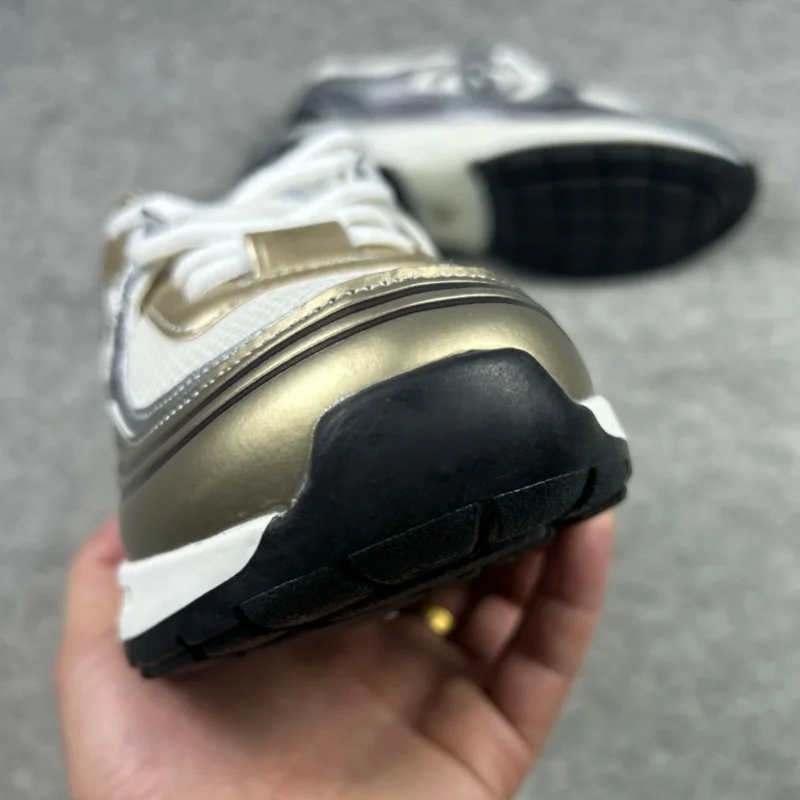 2026 Trendy Basic Unisex Casual Sports Shoes Lightweight All Match Non Slip Daily Walking Sneakers