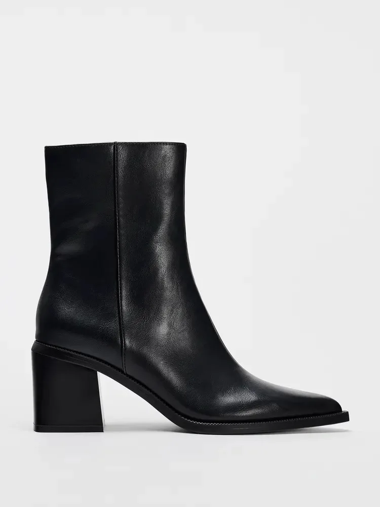 Chunky Heel Soft Leather Chelsea Boots Women Sexy Pointy Toe Side Zip Design Ankle Boots for Ladies Comfortable Women Shoes