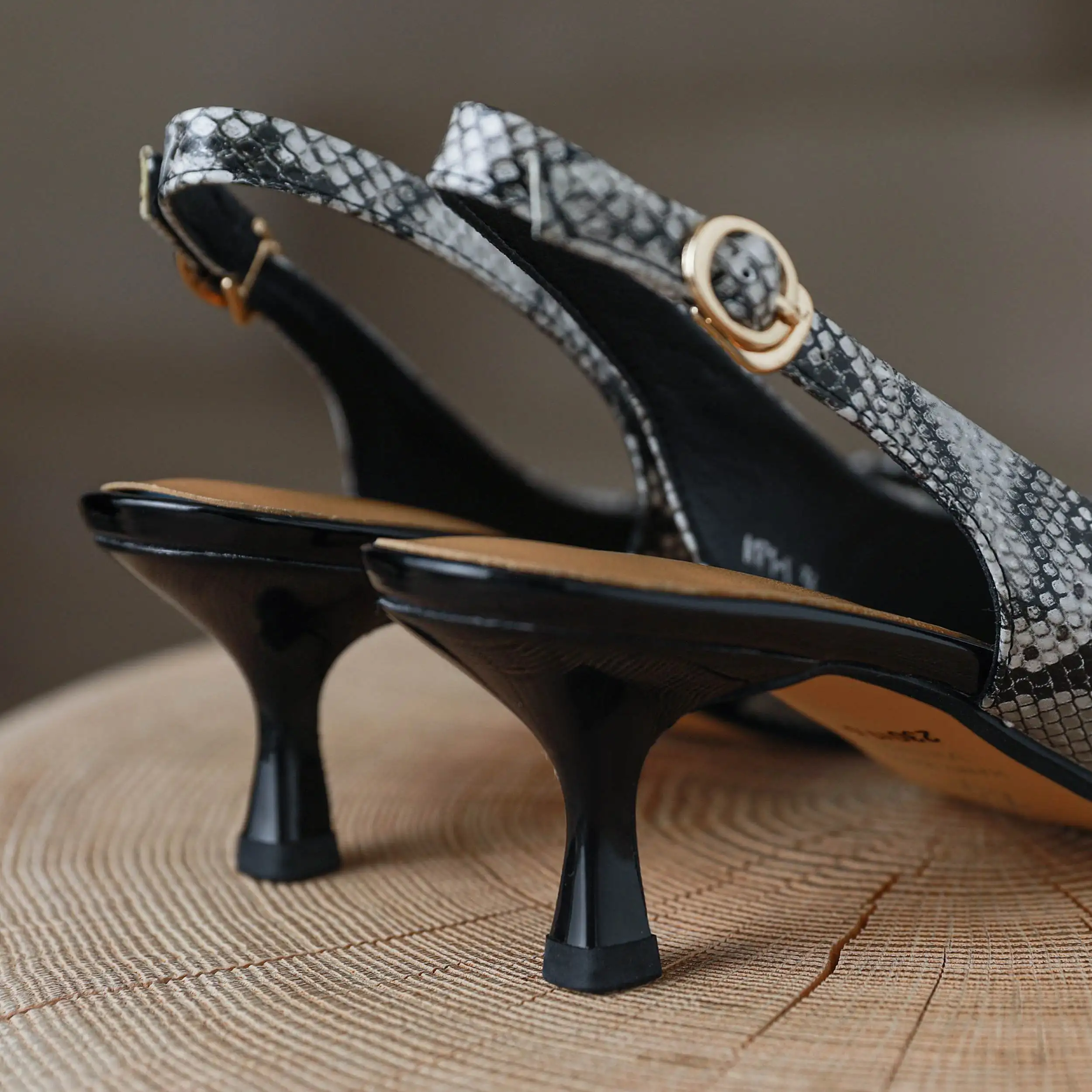 Krazing Pot Genuine Leather Snake Patterns Big Size 42 High Heels Pointed Toe Summer Shoes Slingback Buckle Straps Women Pumps