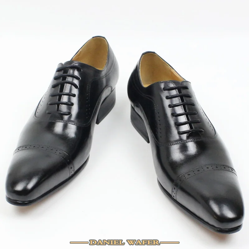 Genuine Leather Oxford Dress Shoes Men Lace Up Cap Toe Office Wedding Shoes Black Brown Brogue Pointed Oxfords Formal Shoes Men