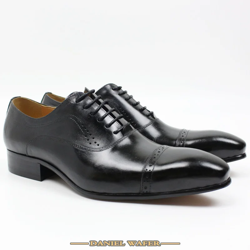 Genuine Leather Oxford Dress Shoes Men Lace Up Cap Toe Office Wedding Shoes Black Brown Brogue Pointed Oxfords Formal Shoes Men