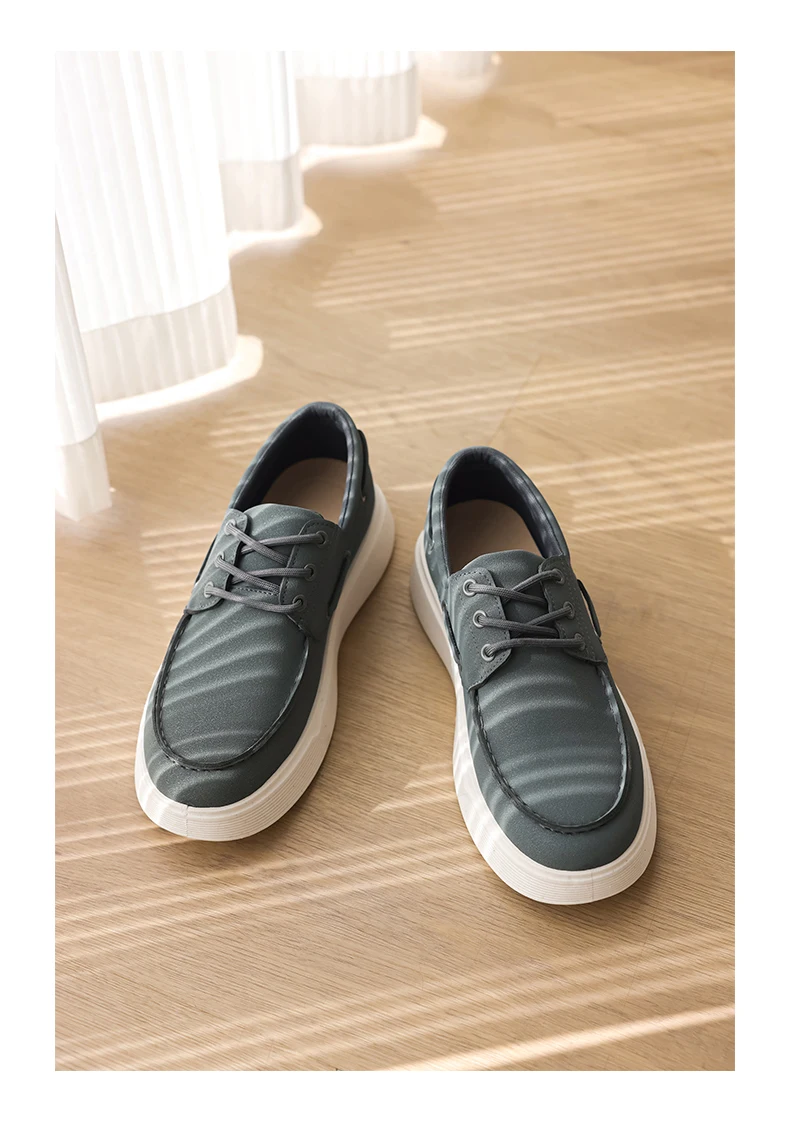 2026 New Men Slip on Loafers Shoes EU39-46 Big Size Light Platform Casual Walking Board Shoes